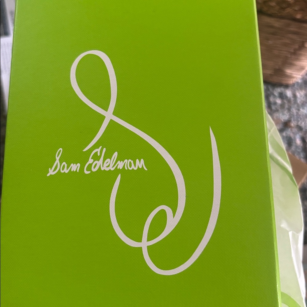 Sam Edelman Lime Green Box